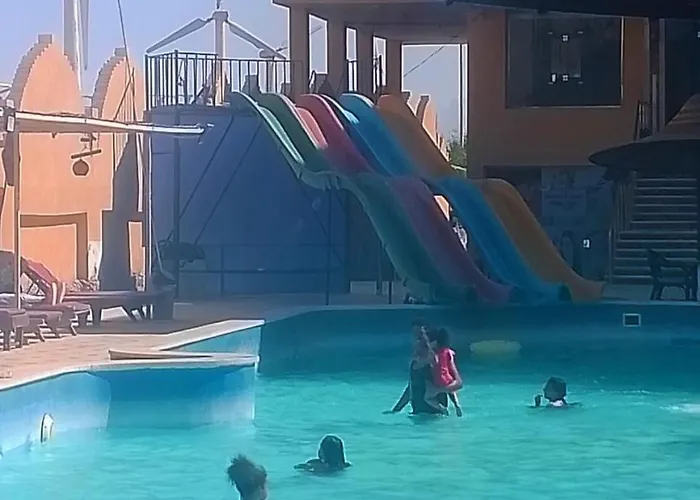 Fox & Camel Aqua Apartahotel